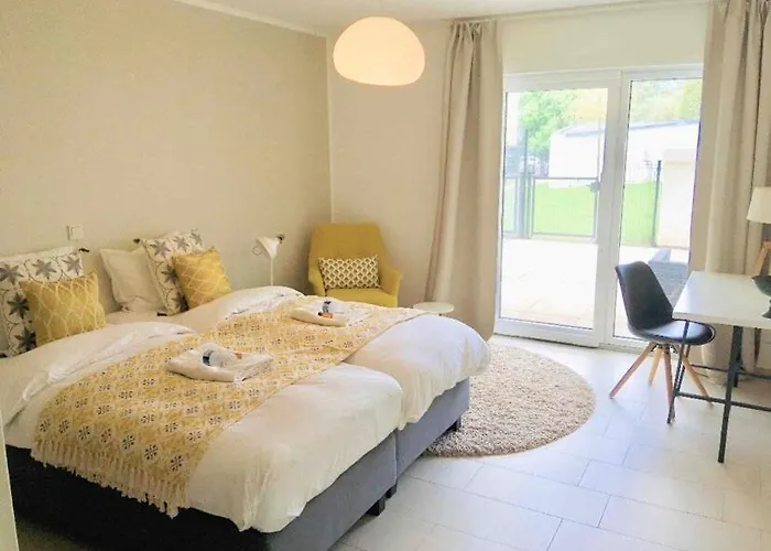 Two Bedroom By Gare W Terrace&parking *